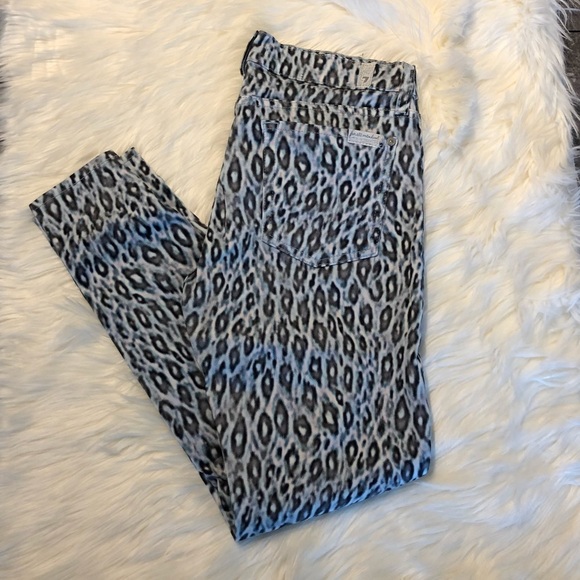 5[7ForAllMankind] White and Blue leopard ankle - Picture 2 of 7